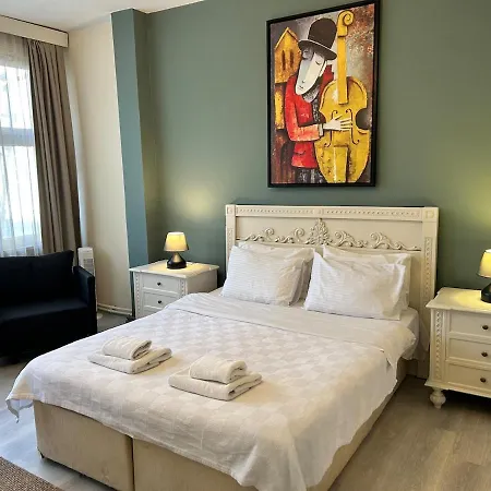 Elegant And Cozy 2br With Balcony Near Taksim شقة *