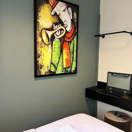 Elegant And Cozy 2br With Balcony Near Taksim *