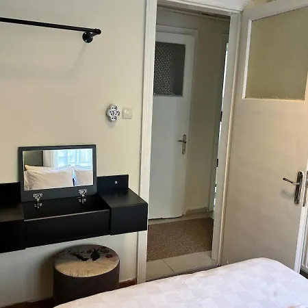 Elegant And Cozy 2br With Balcony Near Taksim Istanbul