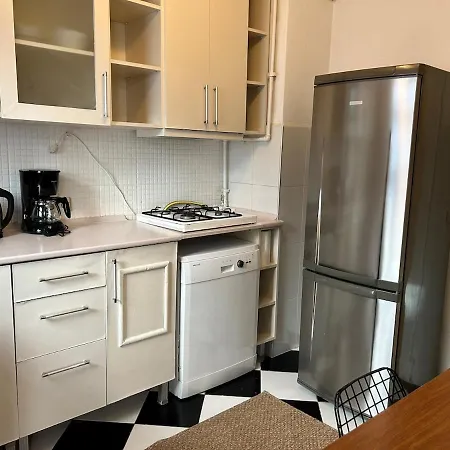 Apartment Elegant And Cozy 2br With Balcony Near Taksim
