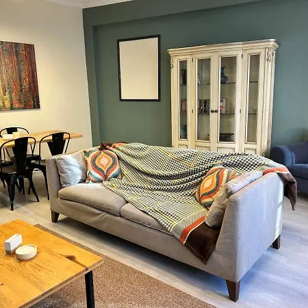 Apartamento Elegant And Cozy 2br With Balcony Near Taksim Estambul