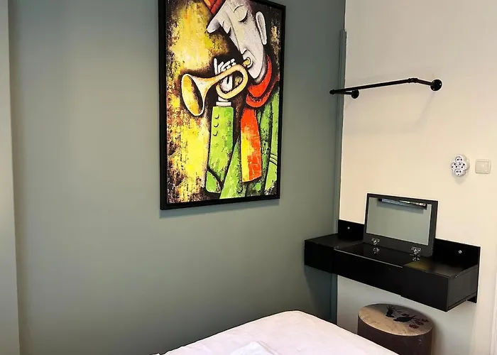 Elegant And Cozy 2br With Balcony Near Taksim *