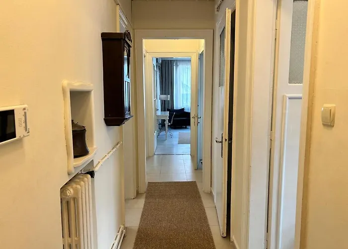 Appartamento Elegant And Cozy 2br With Balcony Near Taksim Provincia di Istanbul