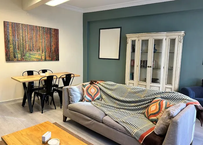 Elegant And Cozy 2br With Balcony Near Taksim Appartamento *