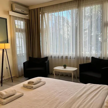 Elegant And Cozy 2br With Balcony Near Taksim